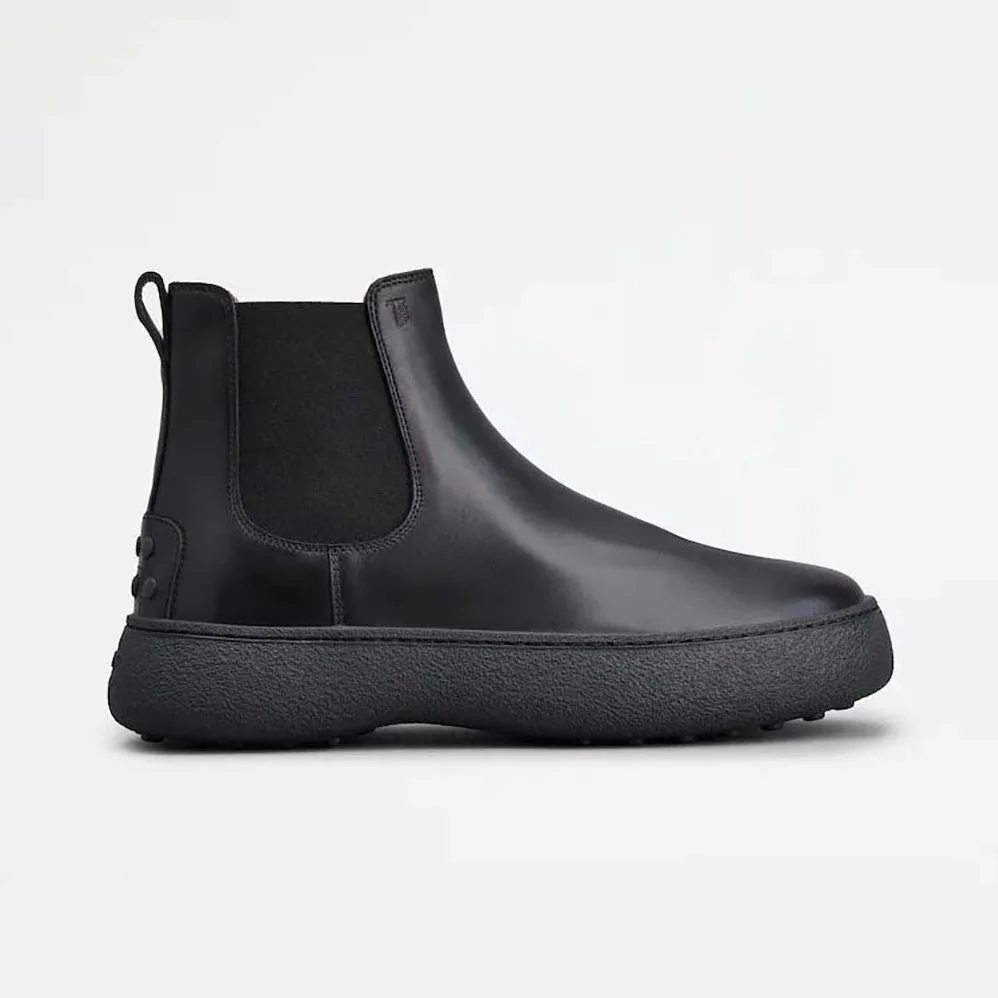 Tod's W. G. Chelsea Boots in Leather for Men in Black Tod's W. G. Chelsea Boots in Leather for Men in Black