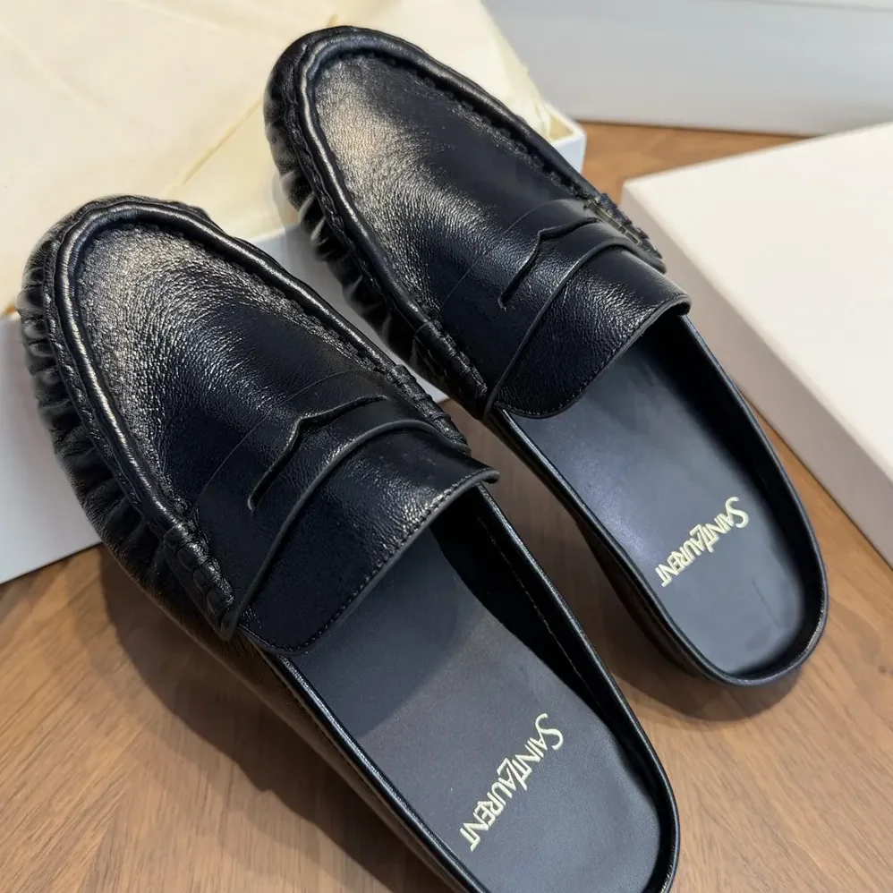 Saint Laurent YSL Le Loafer Mules in Shiny Creased Leather for Unisex