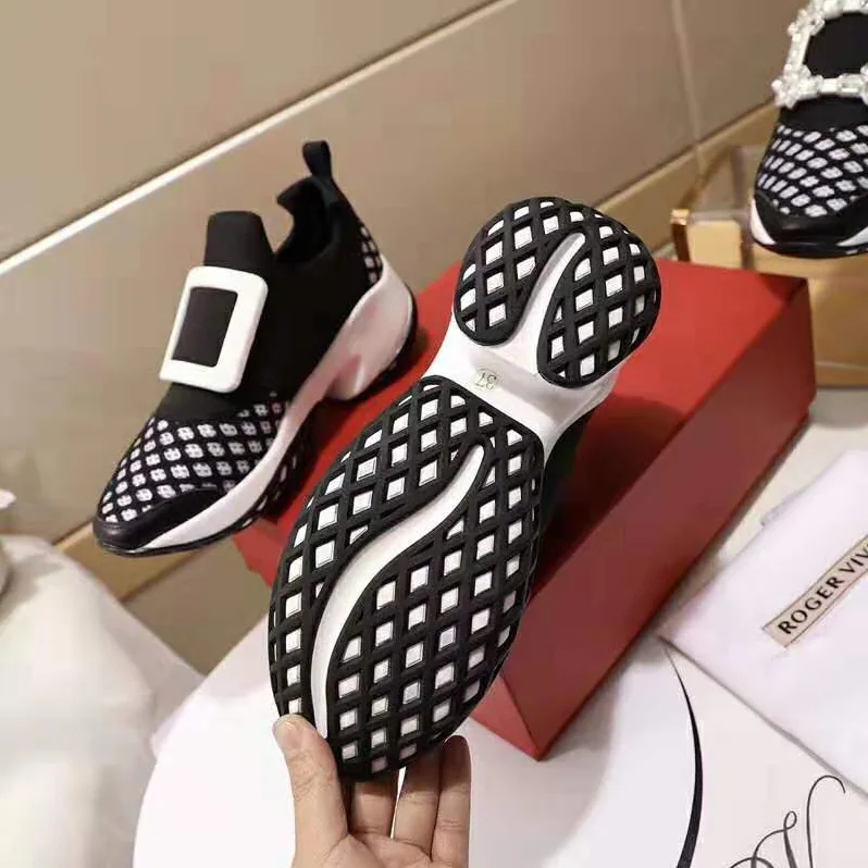 Roger Vivier Viv' Run Sneakers for Women in White Roger Vivier Viv' Run Sneakers for Women in White