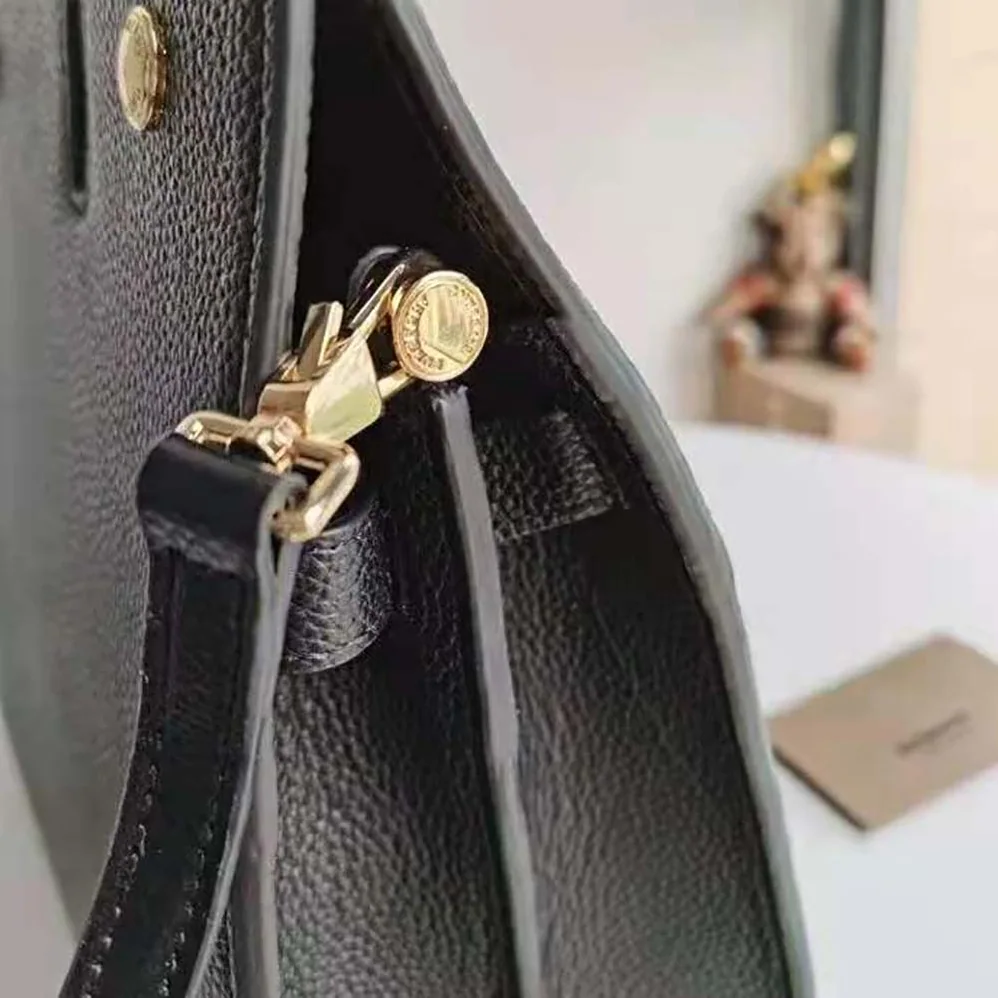 Burberry Small Leather Title Bag for Women in Black Burberry Small Leather Title Bag for Women in Black