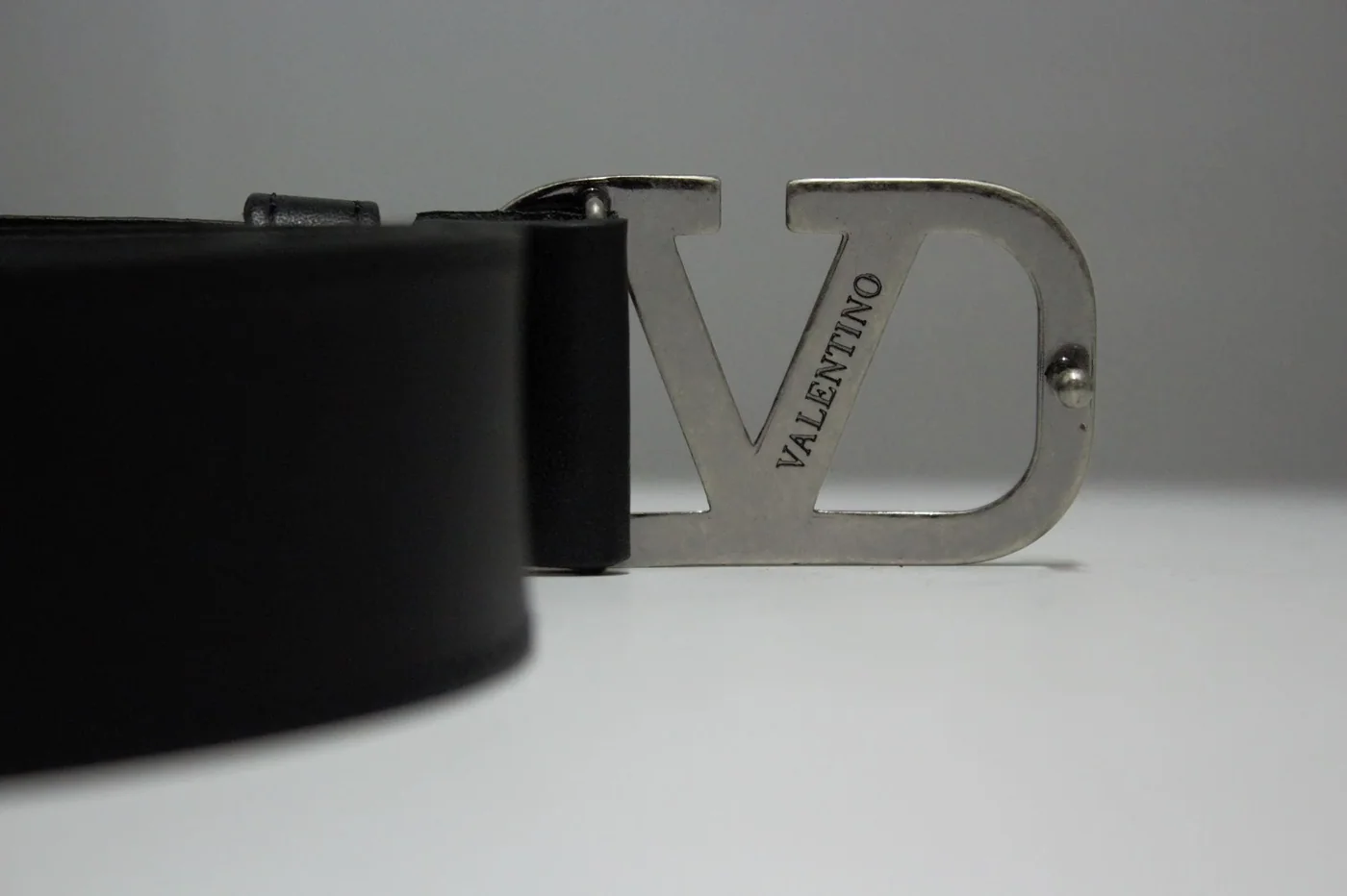 Black V SiAmazinger Buckle Leather Belt