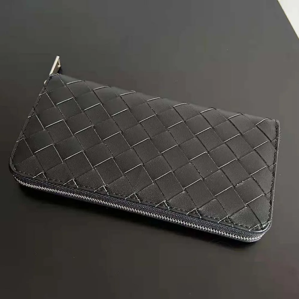 Bottega Veneta Intrecciato Zip Around Wallet for Men in Black Bottega Veneta Intrecciato Zip Around Wallet for Men in Black