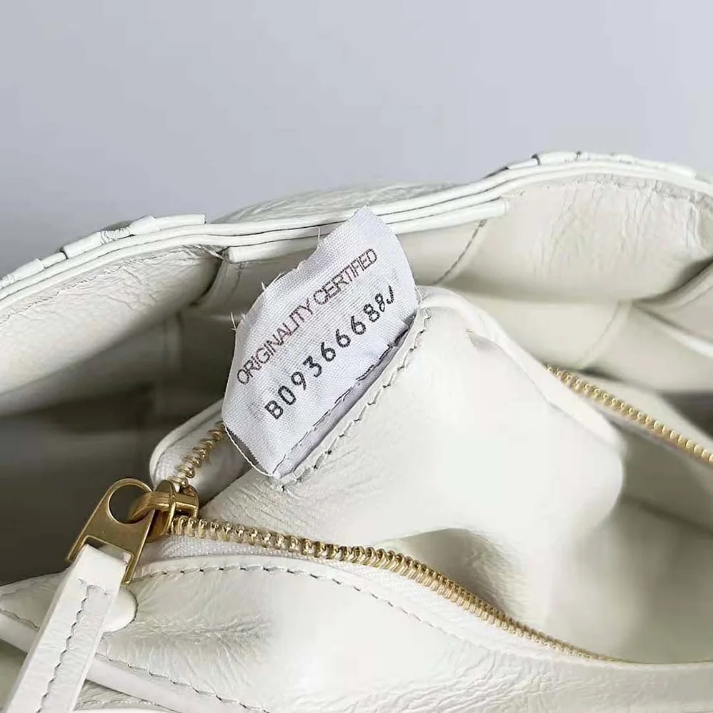 Bottega Veneta Cassette Foulard Intreccio Leather Cross for Women in Body Bag