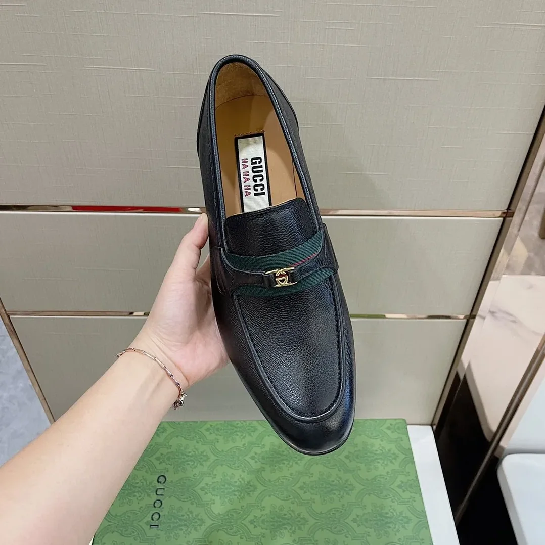 Gucci Loafer With Interlocking G Black Gucci Loafer With Interlocking G Black