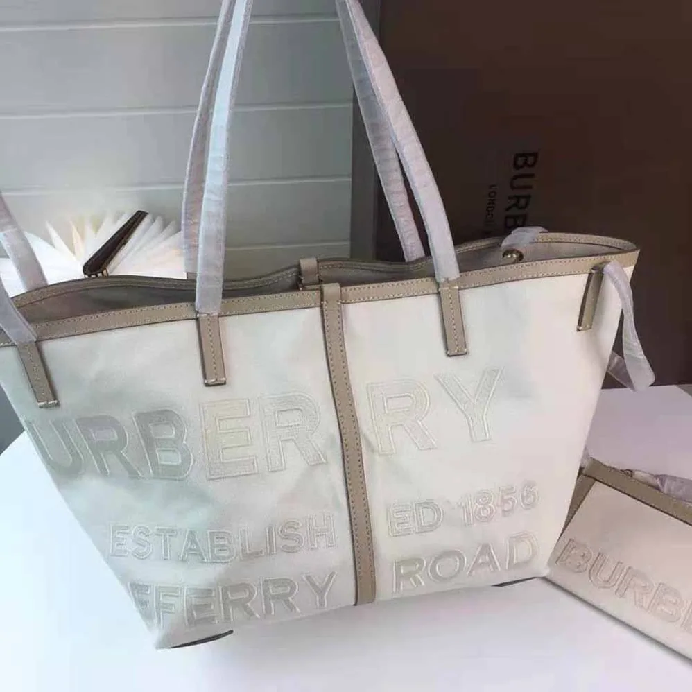 Burberry Mini Horseferry Linen Cotton Canvas Beach Tote for Women in Beige