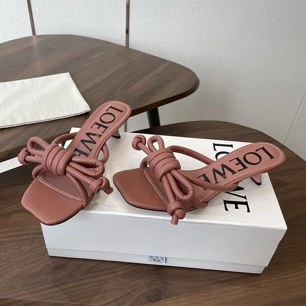 Loewe Flamenco Knot Sandal in Lambskin for Women in Pink Loewe Flamenco Knot Sandal in Lambskin for Women in Pink