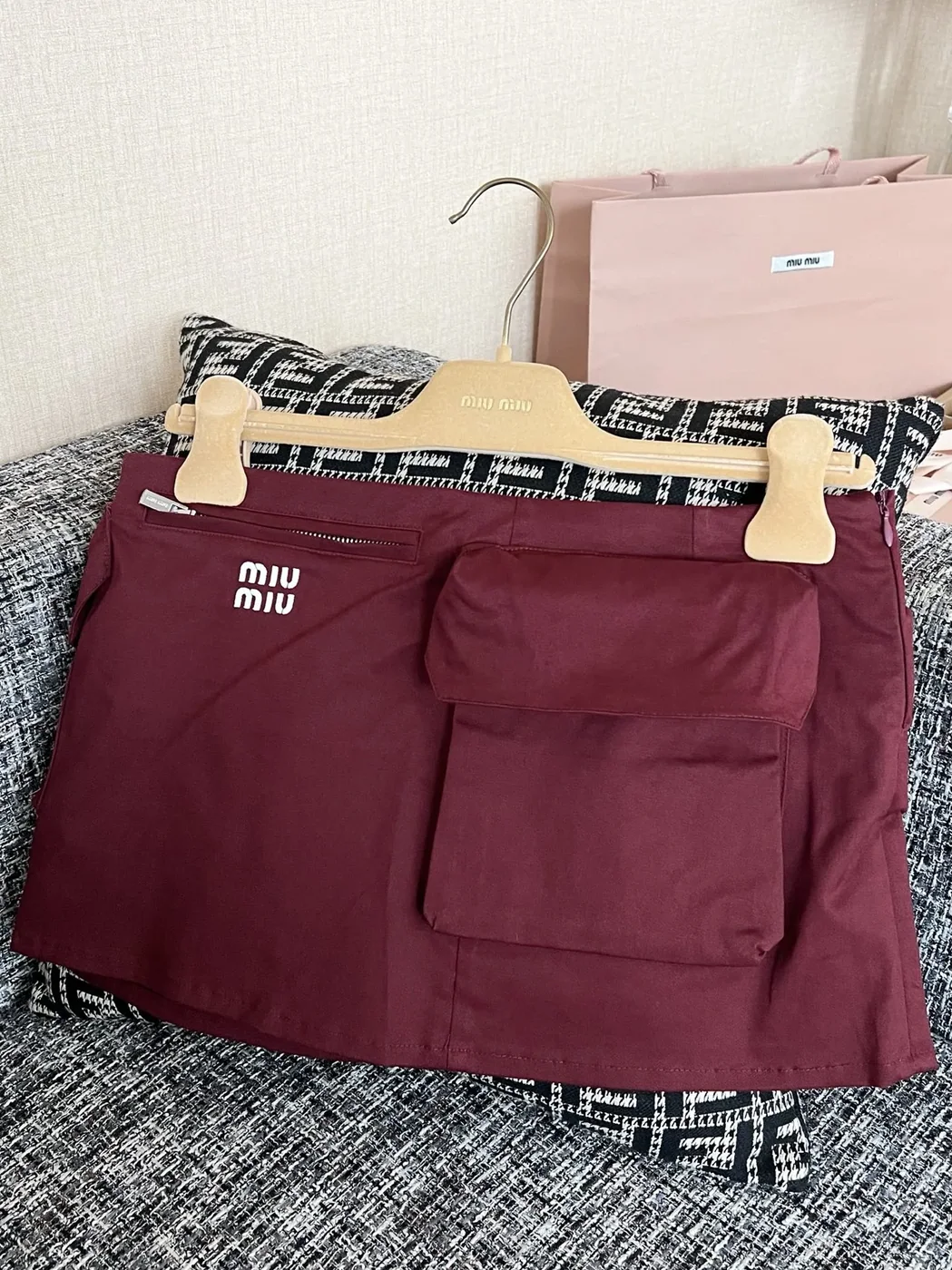 Miu Miu Technical Poplin Cargo Mini Skirt Bordeaux Miu Miu Technical Poplin Cargo Mini Skirt Bordeaux