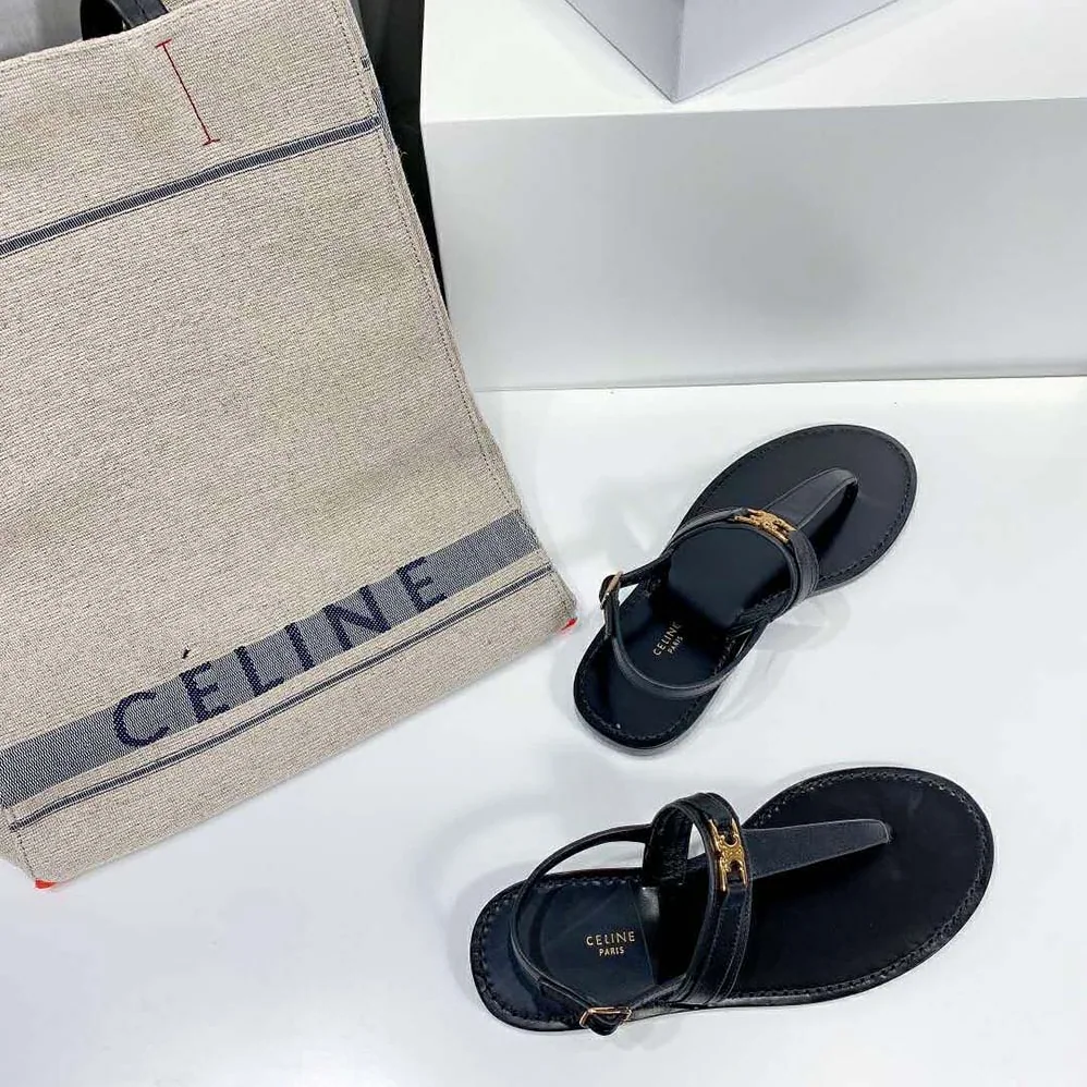 Celine Triomphe Thong in Calfskin for Women in Black Celine Triomphe Thong in Calfskin for Women in Black