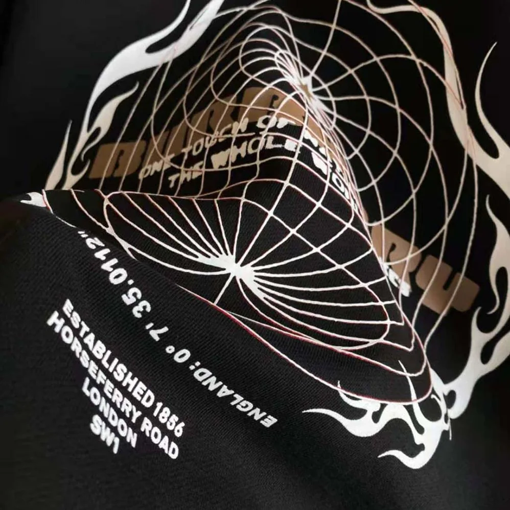 Burberry Globe Graphic Cotton Sweatshirt for Men in Black