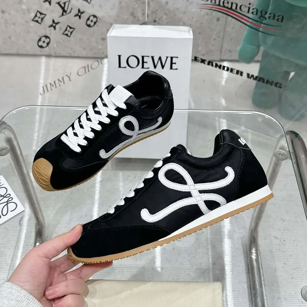 Loewe Ballet Runner 2.0 in Nylon and Calfskin for Unisex in Black Loewe Ballet Runner 2.0 in Nylon and Calfskin for Unisex in Black