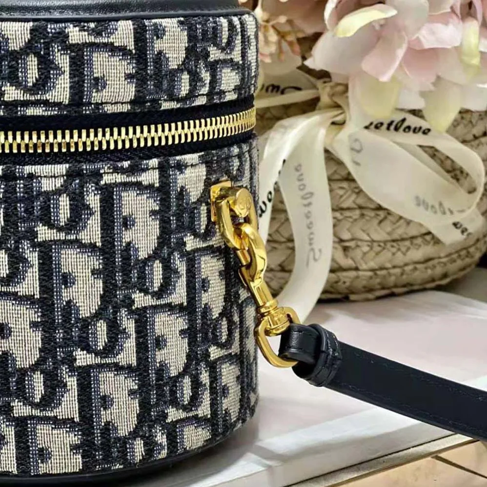Dior Medium CD Signature Vanity Case Blue Dior Oblique Jacquard for Women Dior Medium CD Signature Vanity Case Blue Dior Oblique Jacquard for Women