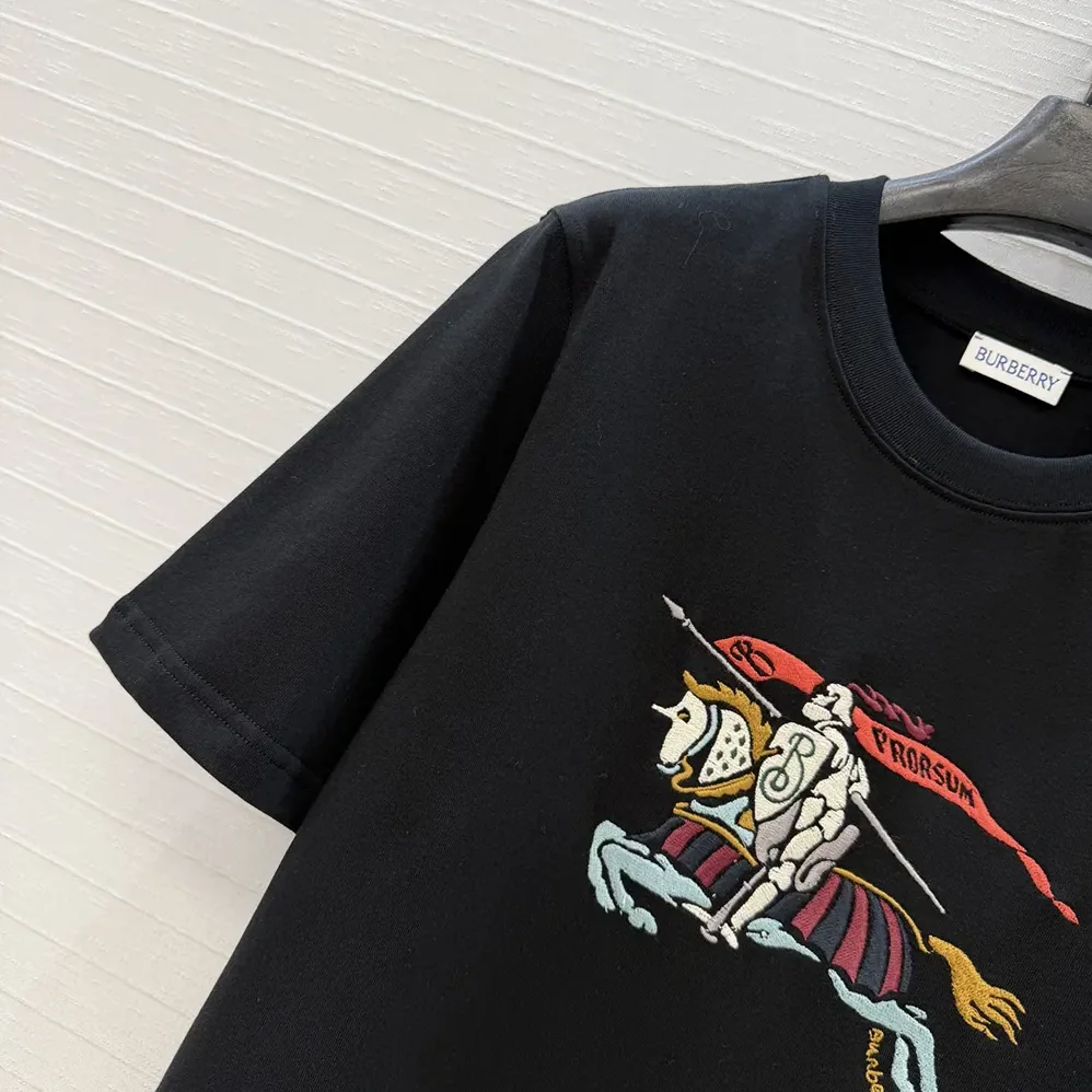 Burberry Crystal EKD Cotton T-shirt for Women in Black Burberry Crystal EKD Cotton T-shirt for Women in Black