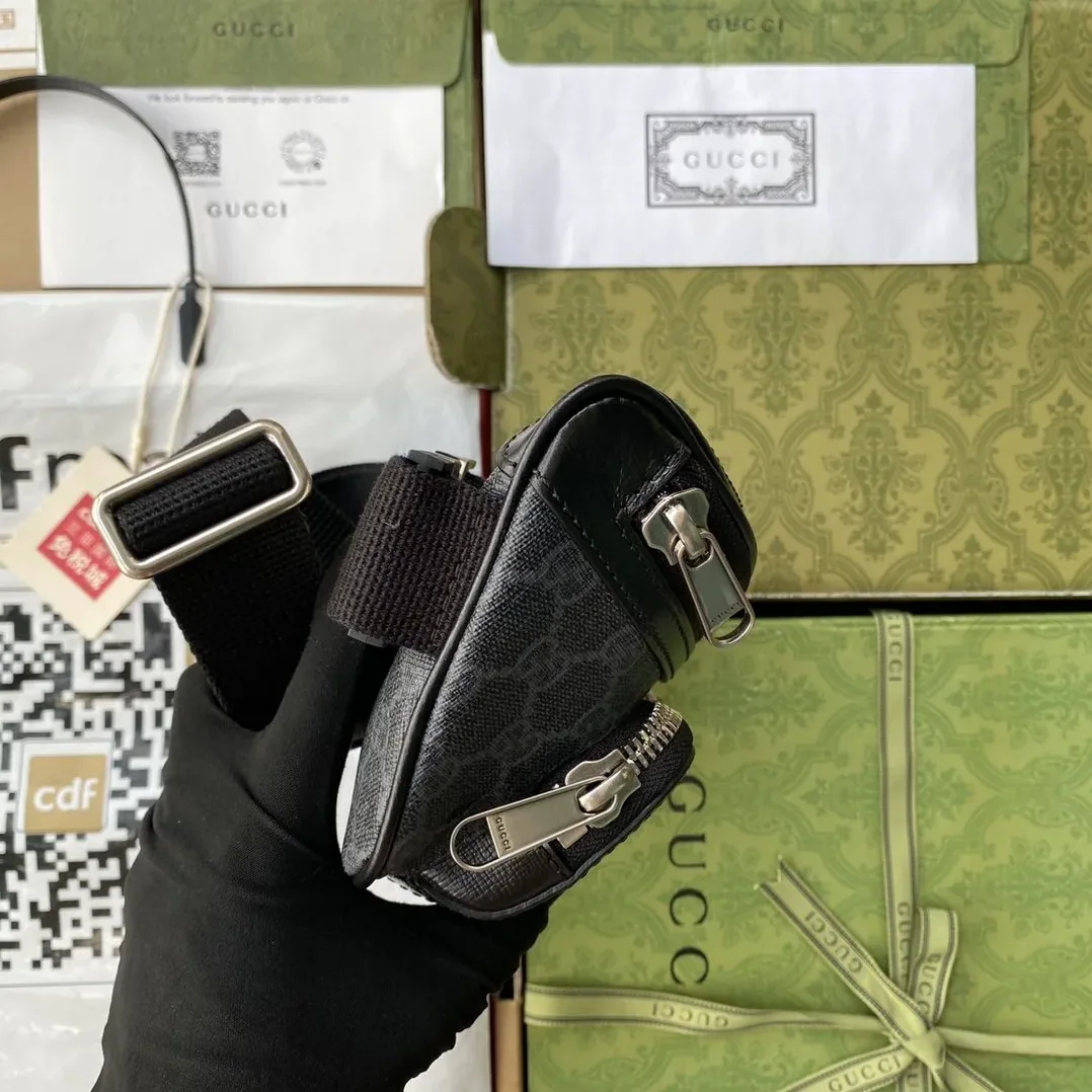 Gucci Belt Bag With Interlocking G Black GG Supreme Canvas / Gucci Belt Bag With Interlocking G Black GG Supreme Canvas /