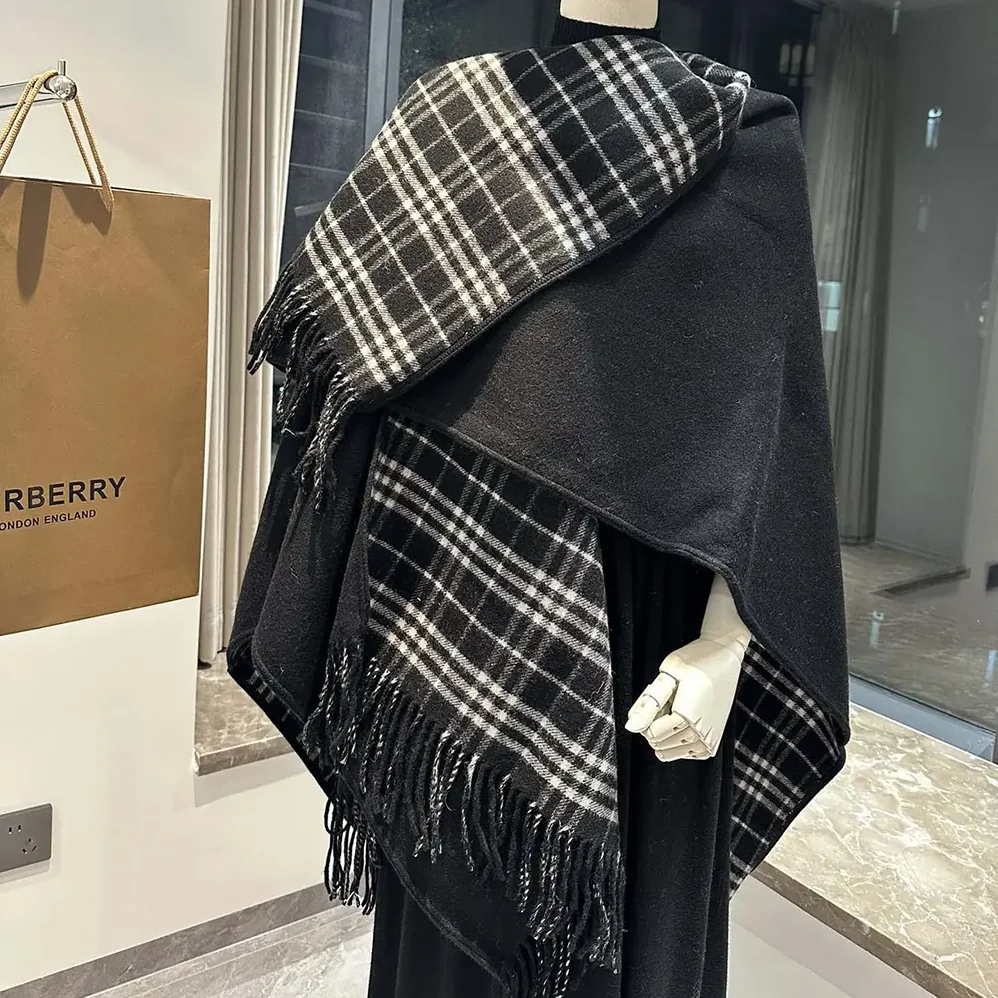 Burberry Reversible Check Wool Cape for Women in Black Burberry Reversible Check Wool Cape for Women in Black