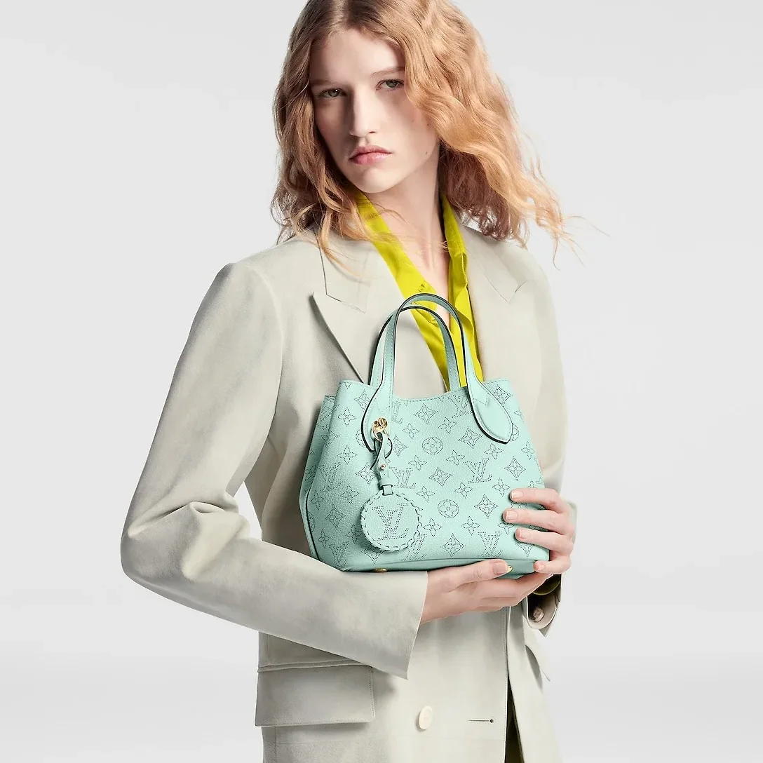 Louis Vuitton Blossom PM Bag 7.8 Inches/