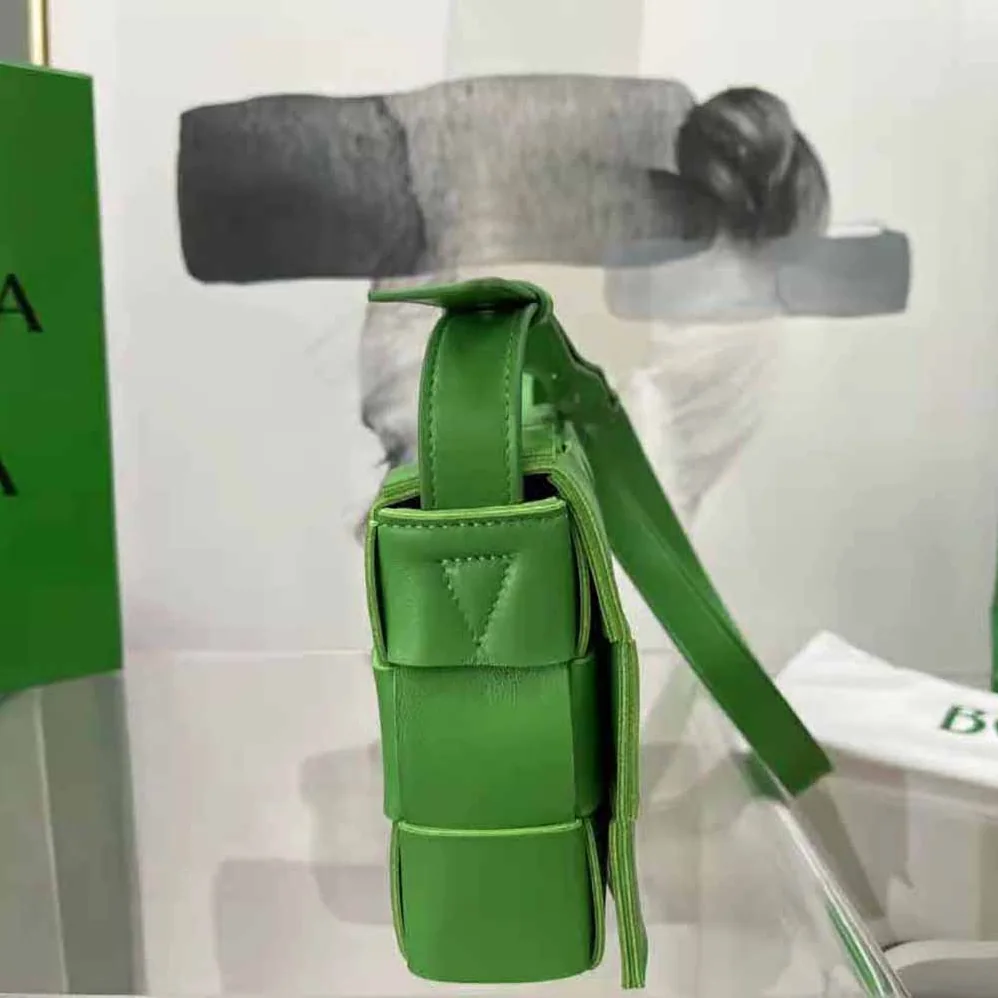 Bottega Veneta Cassette Intreccio Leather Cross-Body Bag for Women in Green