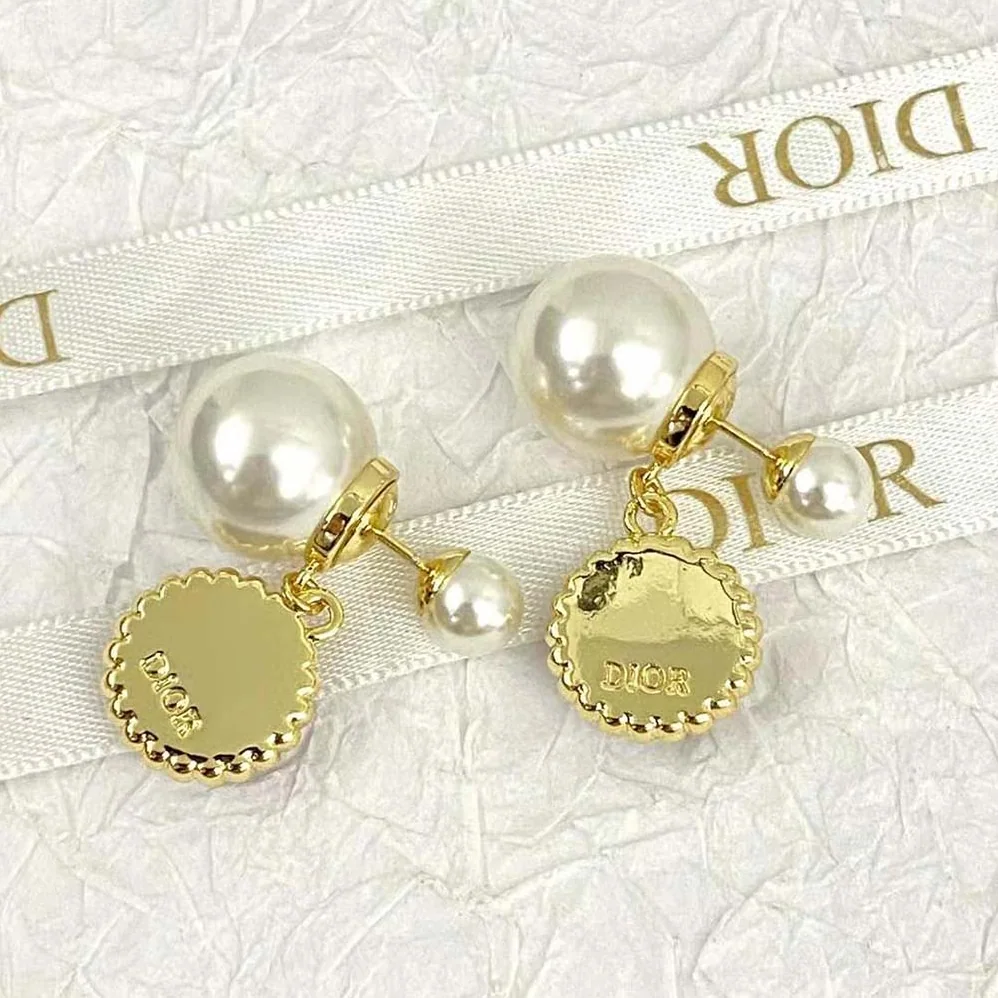 Dior Tribales Earrings Gold-Finish Metal with White Resin Pearls and Black Glass for Women Dior Tribales Earrings Gold-Finish Metal with White Resin Pearls and Black Glass for Women