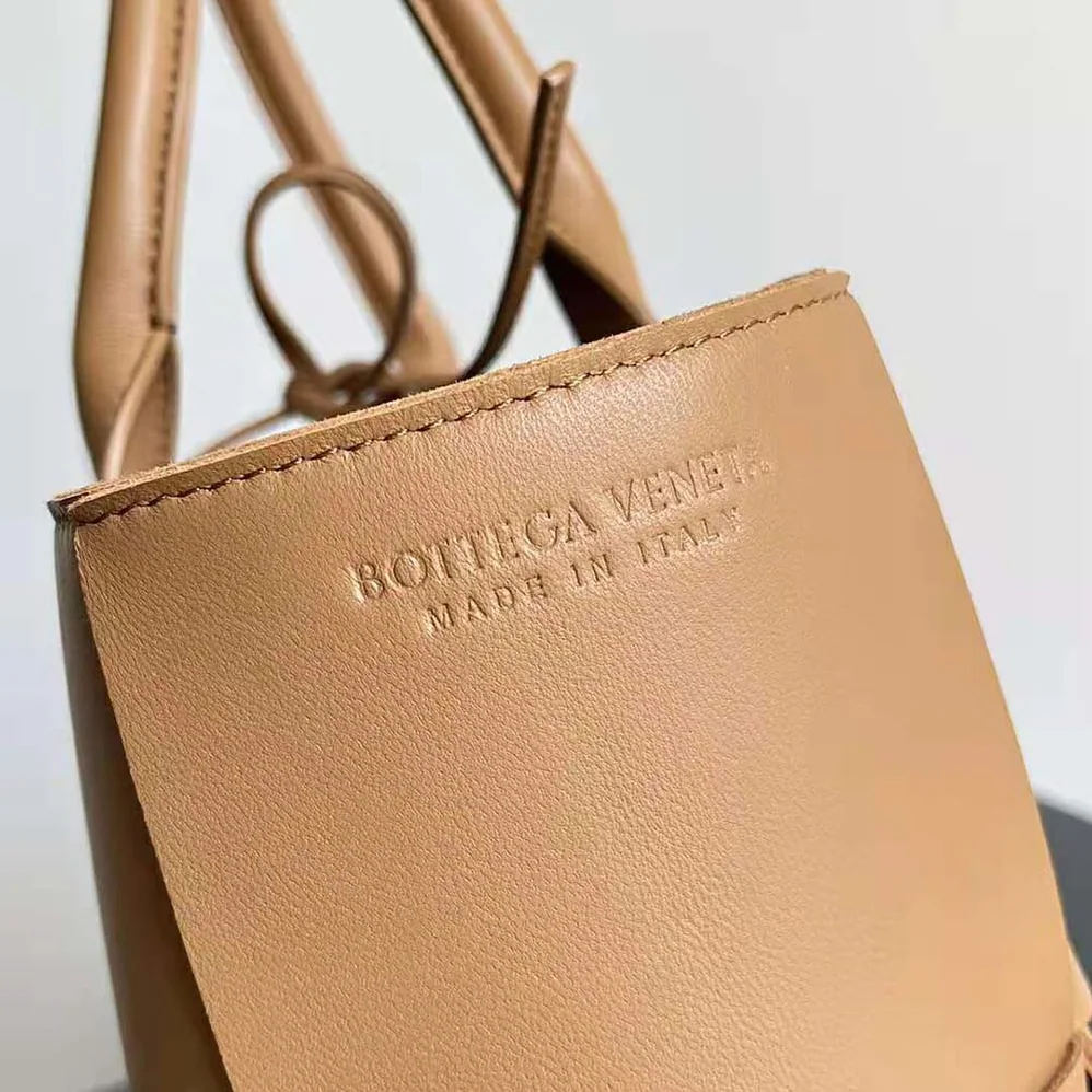 Bottega Veneta Mini Arco Tote Bag with Detachable Strap for Women in Orange Bottega Veneta Mini Arco Tote Bag with Detachable Strap for Women in Orange