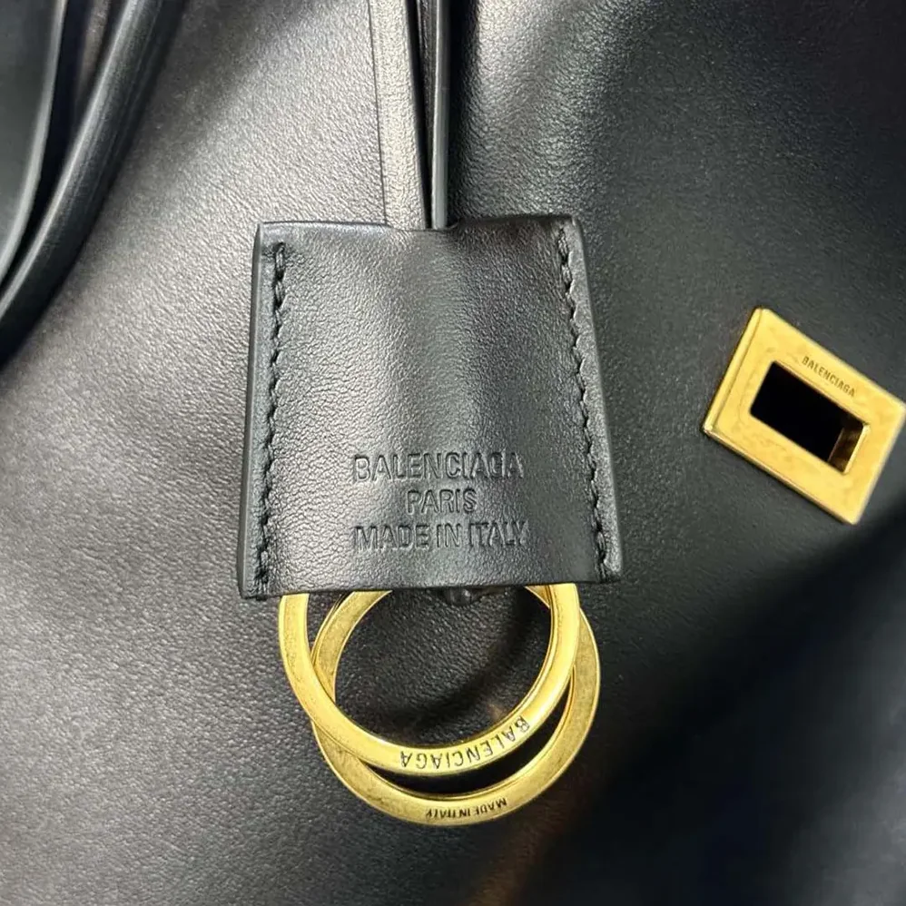 Balenciaga Bel Air Large Hobo Bag in Black Smooth Calfskin for Women Balenciaga Bel Air Large Hobo Bag in Black Smooth Calfskin for Women