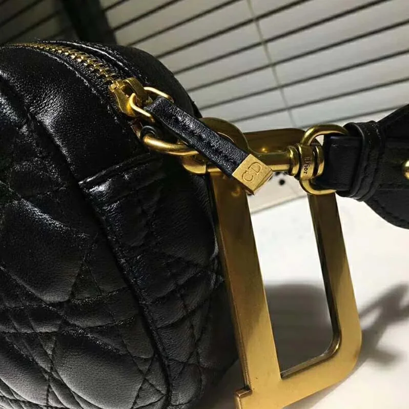 Dior Diorquake Clutch in Black Lambskin for Women in Black Dior Diorquake Clutch in Black Lambskin for Women in Black