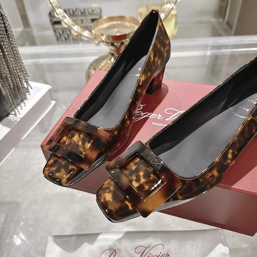 Roger Vivier Belle Vivier Pumps In Patent Leather for Women