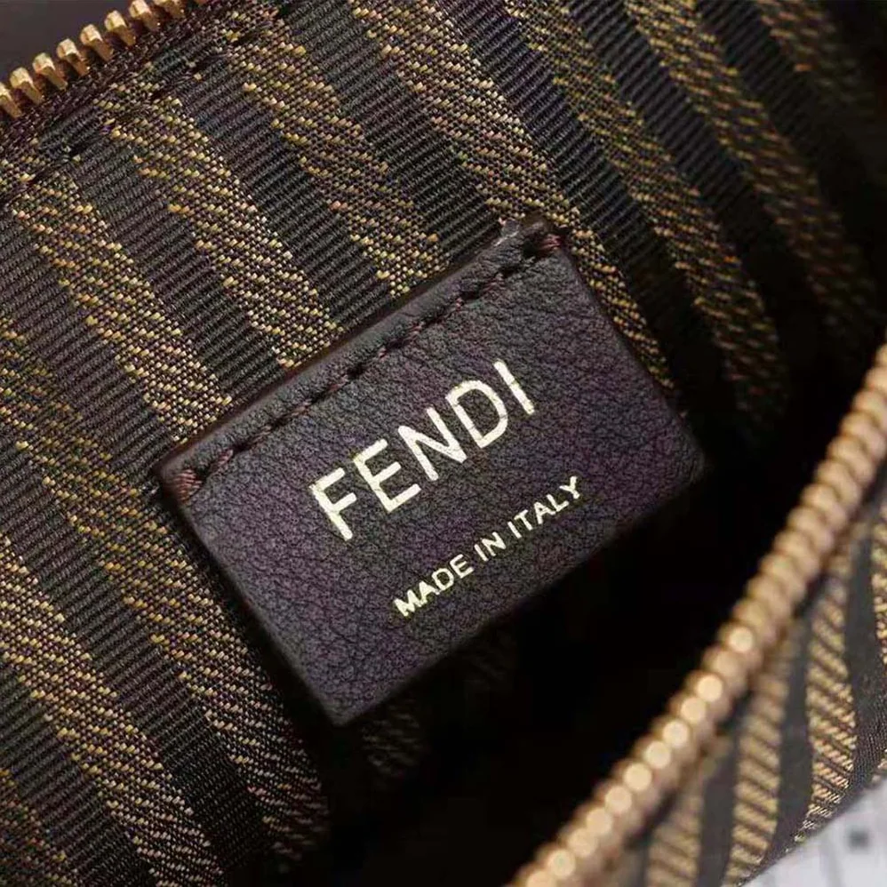 Fendi Wallet on Chain with Pouches Leather Mini-Bag for Women in Black Fendi Wallet on Chain with Pouches Leather Mini-Bag for Women in Black