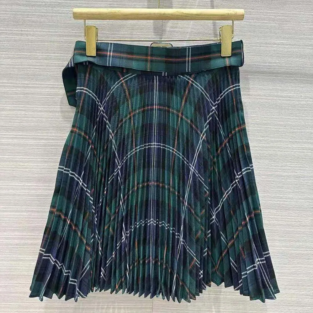 Burberry Pleated Panel Check Wool Belted Kilt for Women Burberry Pleated Panel Check Wool Belted Kilt for Women