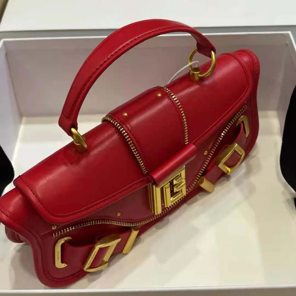 Balmain Blaze Clutch Bag in Smooth Leather for Women in Red Balmain Blaze Clutch Bag in Smooth Leather for Women in Red