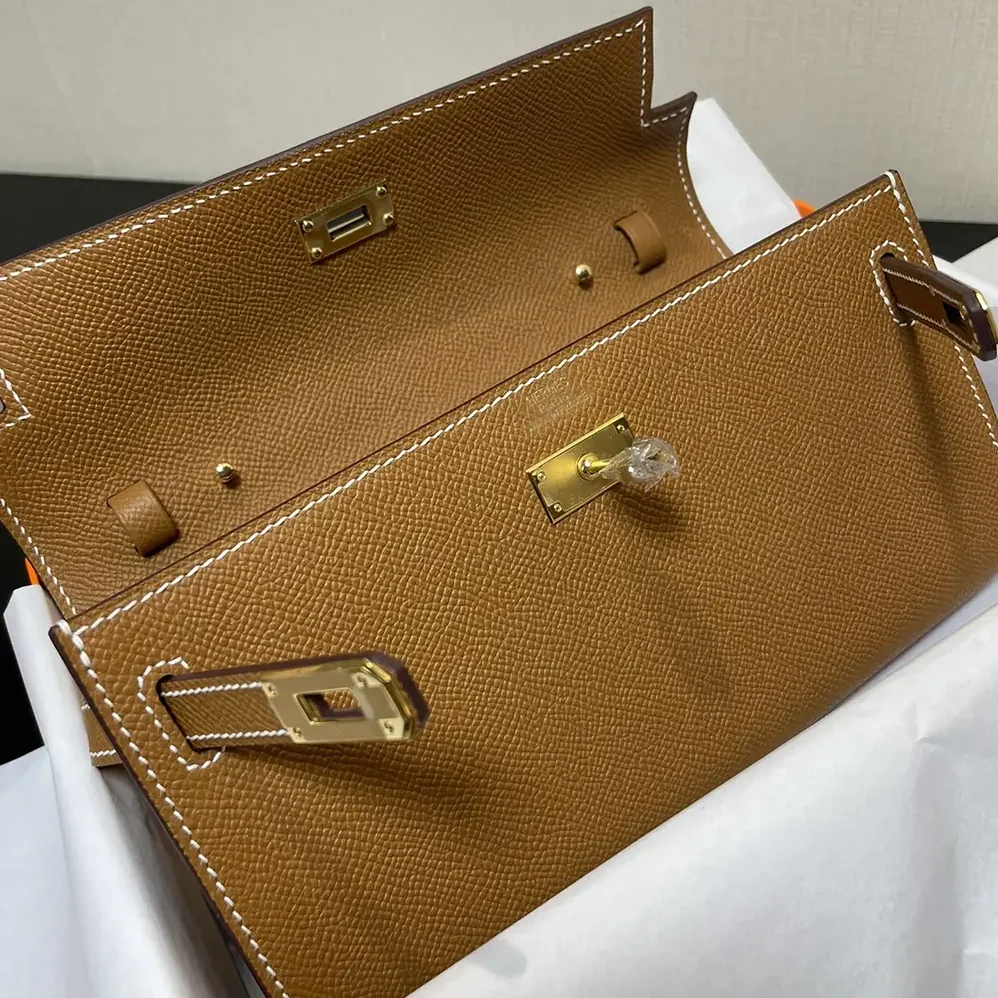 Hermes Kelly To Go in Epsom Leather for Women in Brown/Gold Hermes Kelly To Go in Epsom Leather for Women in Brown/Gold