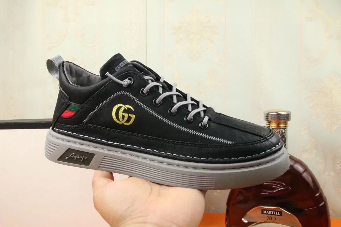 Gucci Sneakers With Logo GG Gold Web Black for Men Gucci Sneakers With Logo GG Gold Web Black for Men