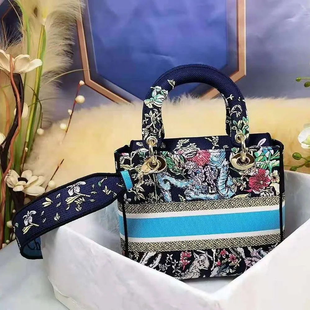 Dior Medium Lady D-Lite Bag Blue Multicolor D for Women in Constellation Embroidery Dior Medium Lady D-Lite Bag Blue Multicolor D for Women in Constellation Embroidery