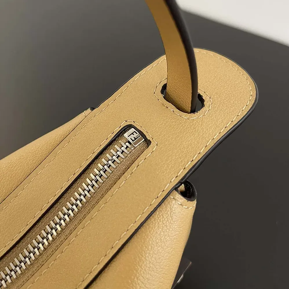 Fendi Simply Fendi Medium Beige Leather Bag for Unisex