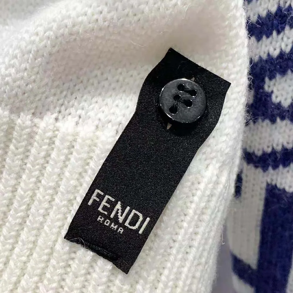 Fendi White wool Sweater with High Collar and Long Sleeves for Men