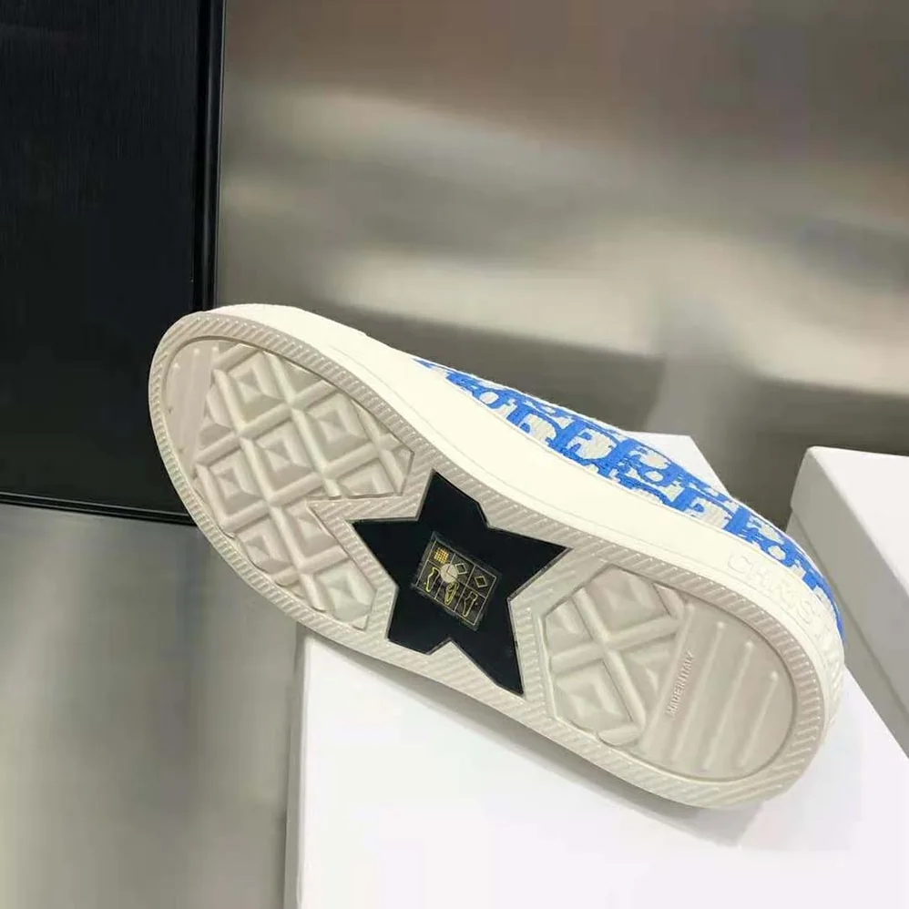 Dior Walk'N'Dior Sneaker Cornflower Blue Dior Oblique Embroidered Cotton for Women Dior Walk'N'Dior Sneaker Cornflower Blue Dior Oblique Embroidered Cotton for Women