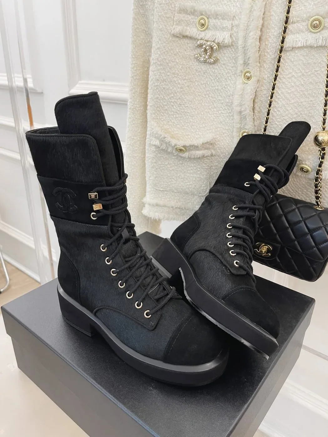 Chanel Lace for Women in Ups Black Chanel Lace for Women in Ups Black