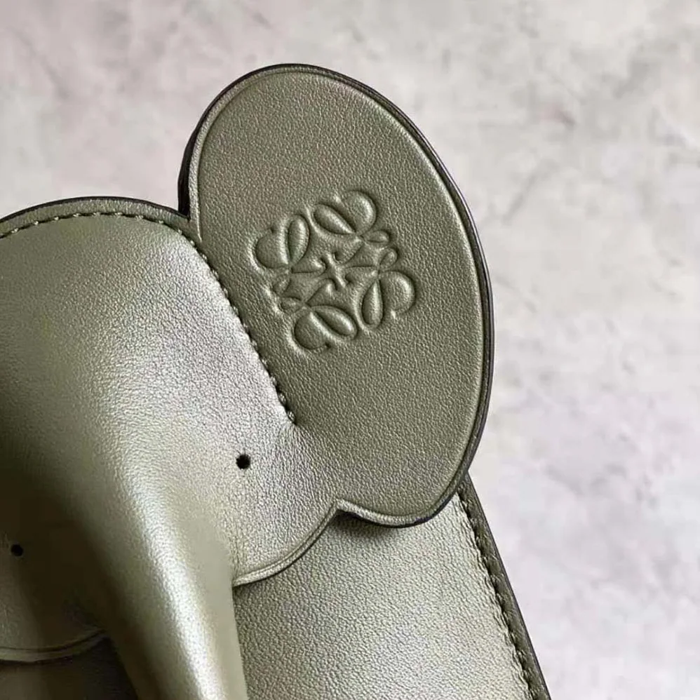 Loewe Elephant Pocket in Classic Calfskin for Women in Green Loewe Elephant Pocket in Classic Calfskin for Women in Green