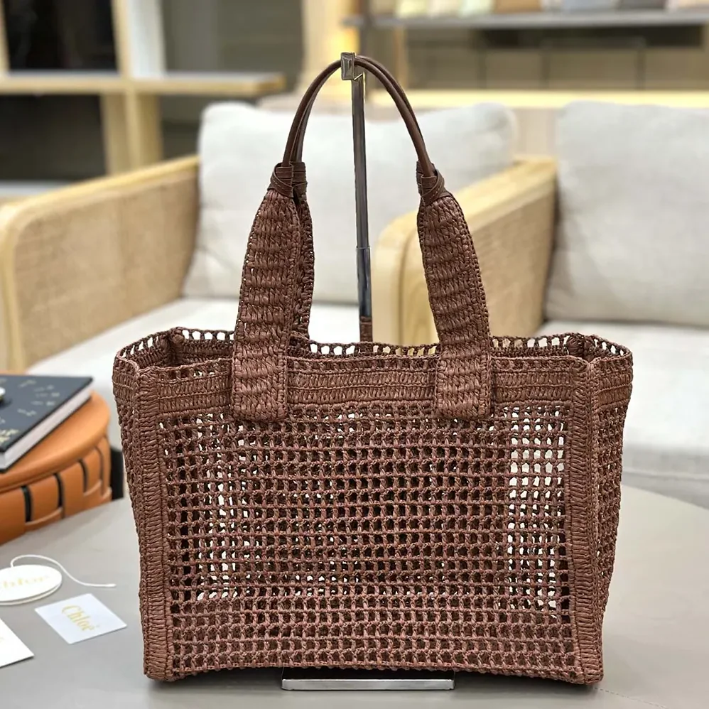 Chloe Summer Banana East-west Tote Bag in Raffia & Buffalo Leather for Women Chloe Summer Banana East-west Tote Bag in Raffia & Buffalo Leather for Women