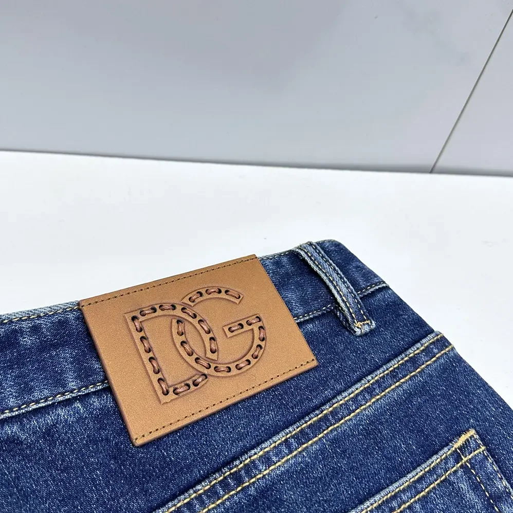 Dolce Gabbana D&G Regular-Fit Cotton Jeans With Tag-GYJCCZG8 for Men Dolce Gabbana D&G Regular-Fit Cotton Jeans With Tag-GYJCCZG8 for Men