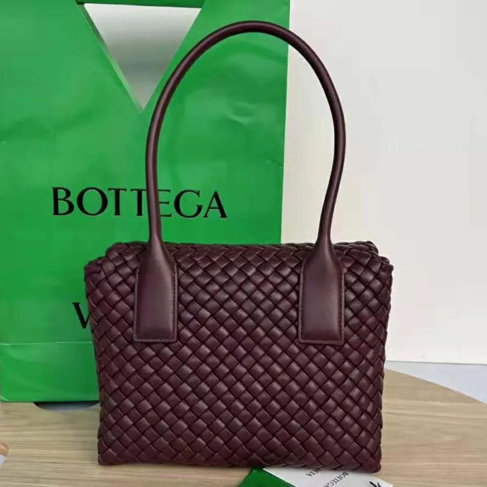 Bottega Veneta Patti Top Handle Bag in Lambskin for Women in Maroon Bottega Veneta Patti Top Handle Bag in Lambskin for Women in Maroon