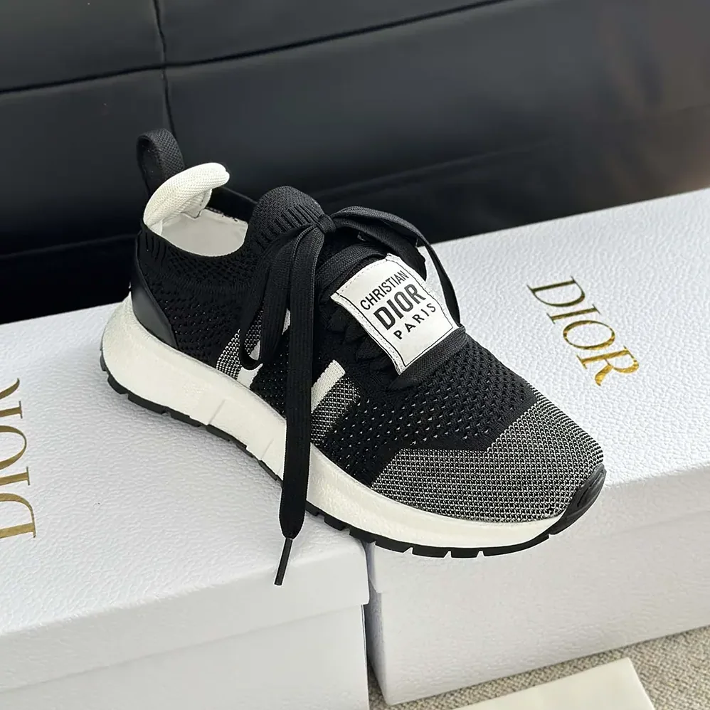 Dior Run'n'Dior Sneaker Black and White Technical Mesh for Unisex Dior Run'n'Dior Sneaker Black and White Technical Mesh for Unisex
