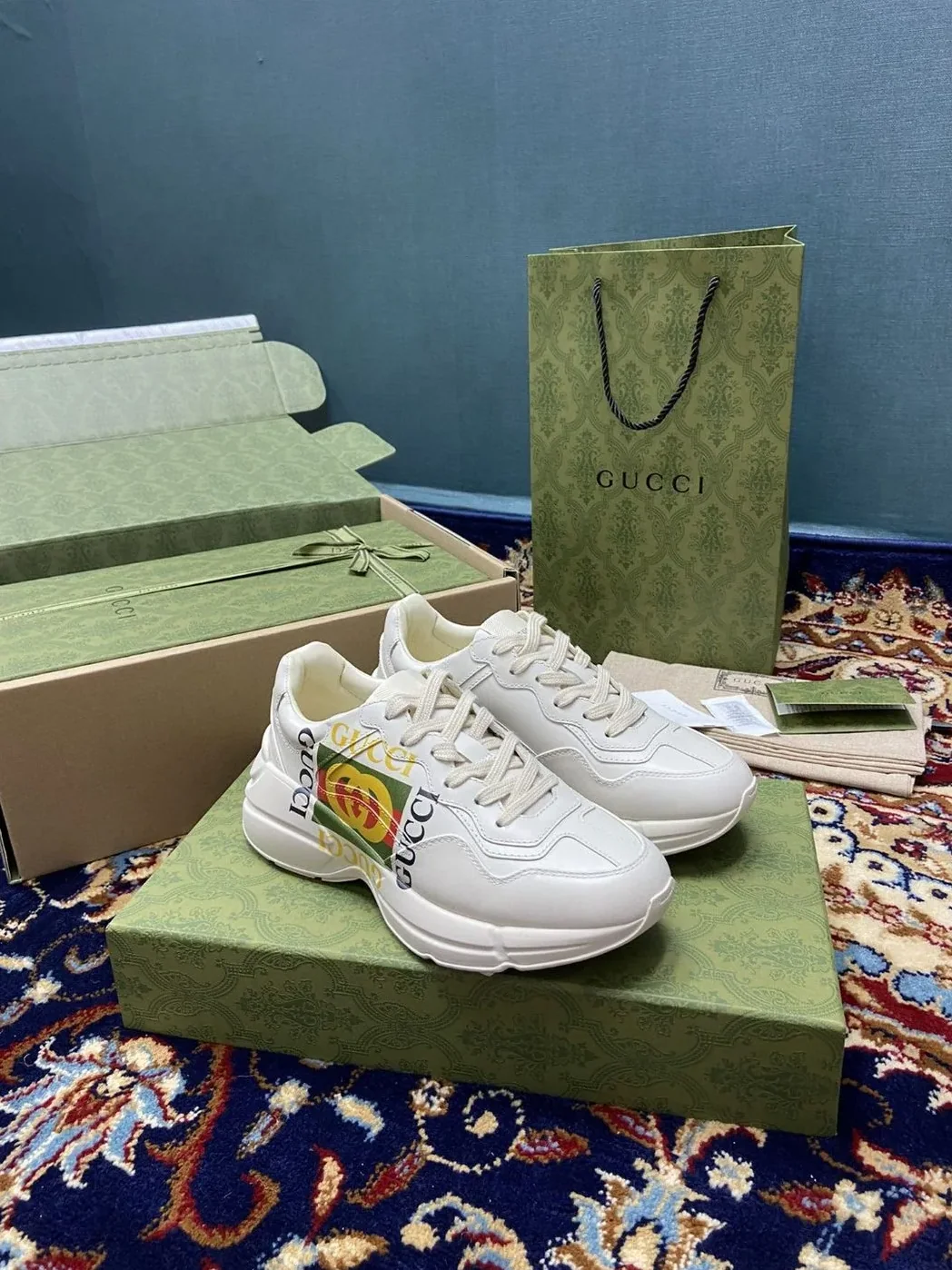 Gucci Rhyton Sneakers With Logo Gucci White Ivory for Men Gucci Rhyton Sneakers With Logo Gucci White Ivory for Men