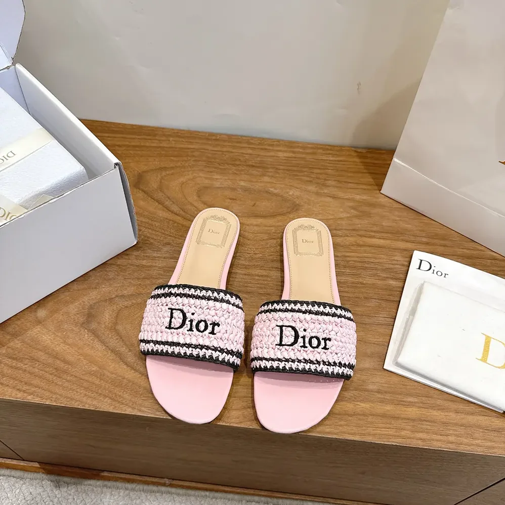 Dior Dioriviera Dior Woven Slide Soupir Pink Crocheted Raffia for Women in Effect Technical Fabric Dior Dioriviera Dior Woven Slide Soupir Pink Crocheted Raffia for Women in Effect Technical Fabric