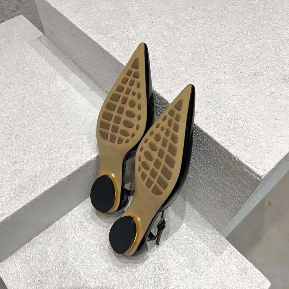 Bottega Veneta Rocket T-Bar Ballerina Flat Laminated Leather T-bar Ballerina for Women in Black Bottega Veneta Rocket T-Bar Ballerina Flat Laminated Leather T-bar Ballerina for Women in Black