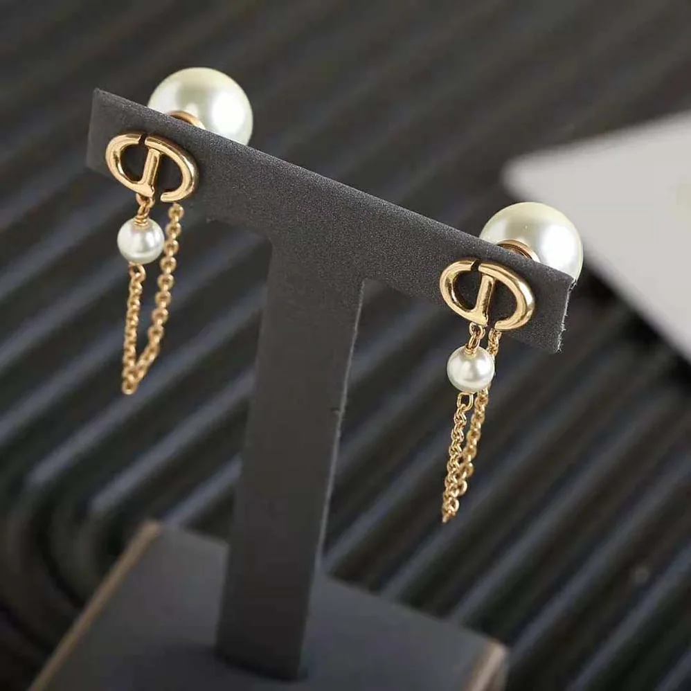 Dior Tribales Earrings Gold-Finish Metal and White Resin Pearls for Women Dior Tribales Earrings Gold-Finish Metal and White Resin Pearls for Women