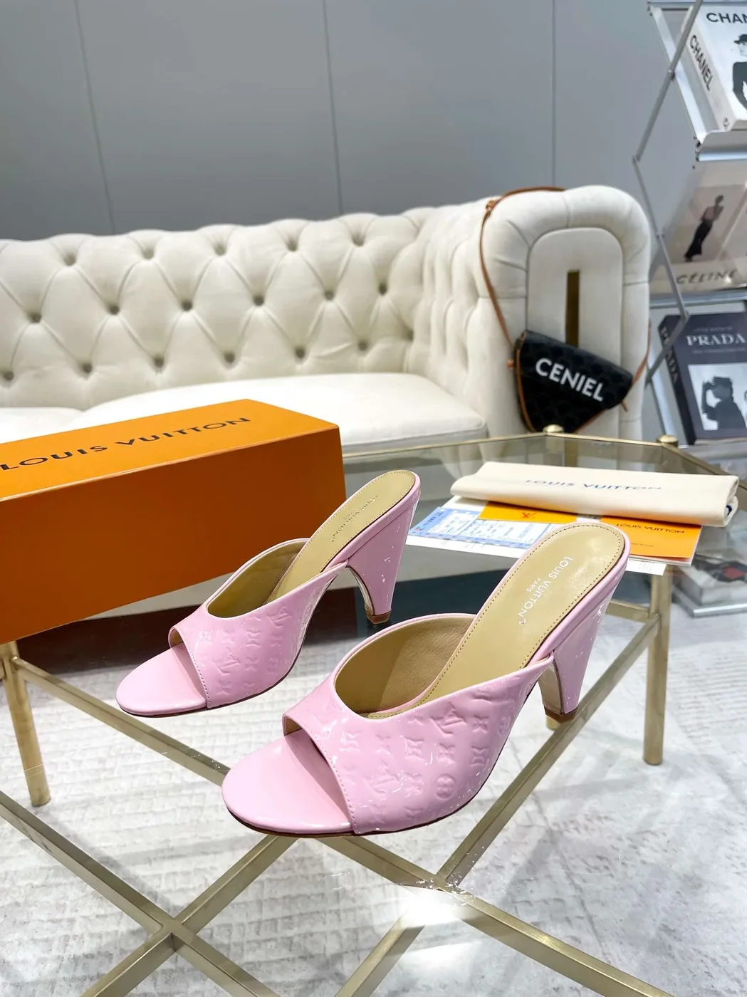 Louis Vuitton Super Mule White 1ACJ51 Louis Vuitton Super Mule White 1ACJ51