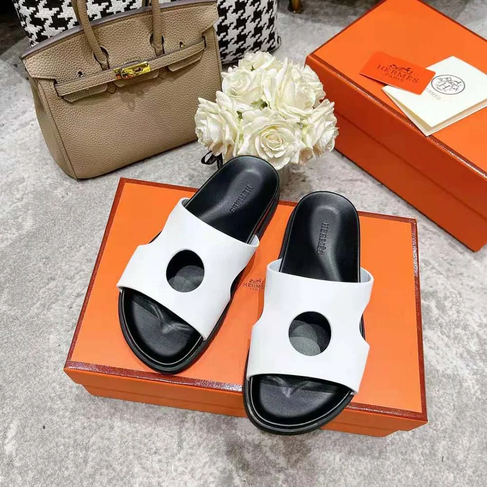 Hermes Edith Sandal in Calfskin with Perforated Upper for Women in White Hermes Edith Sandal in Calfskin with Perforated Upper for Women in White