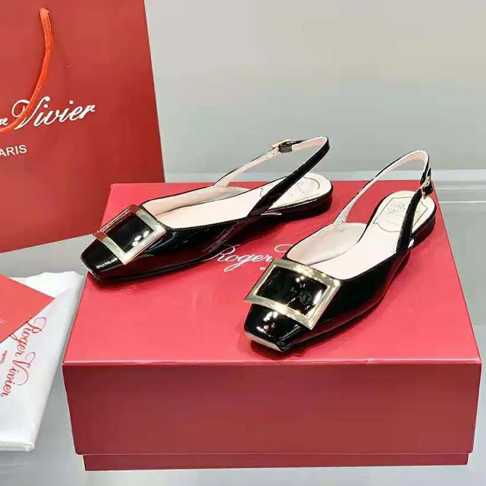 Roger Vivier Trompette Metal Buckle Slingback Ballerinas in Patent Leather for Women in Black Roger Vivier Trompette Metal Buckle Slingback Ballerinas in Patent Leather for Women in Black