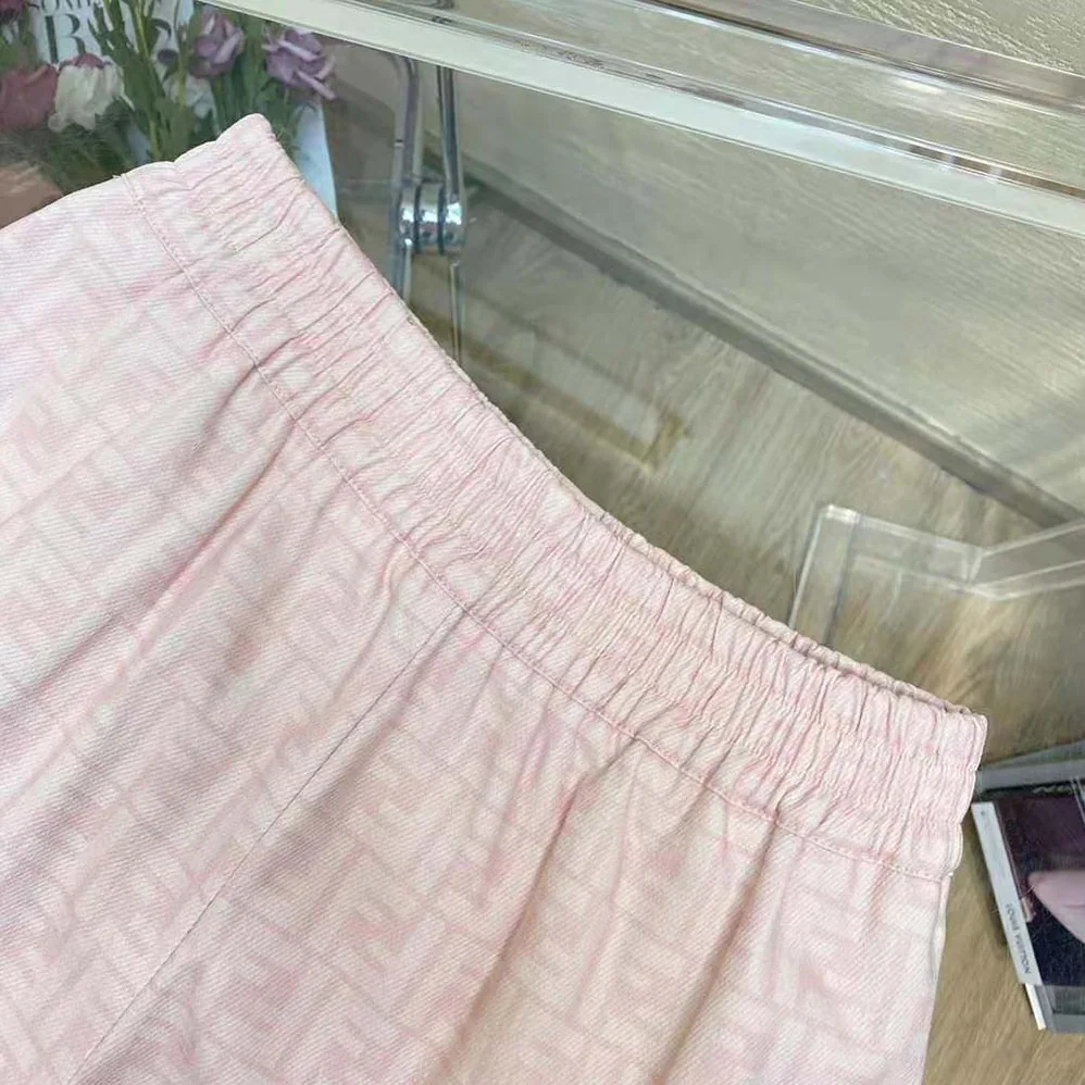 Fendi Pink Denim Shorts with A Rounded Hem for Women Fendi Pink Denim Shorts with A Rounded Hem for Women
