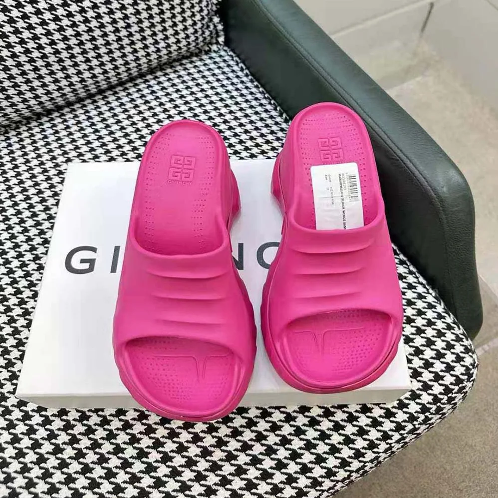 Givenchy Marshmallow Wedge Sandals in Rubber for Women in Pink