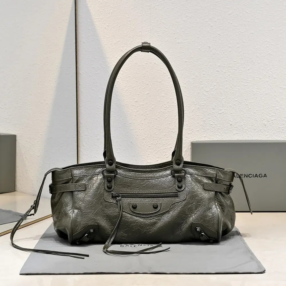 Balenciaga Le City Bag East for Women in West In Army Green Balenciaga Le City Bag East for Women in West In Army Green